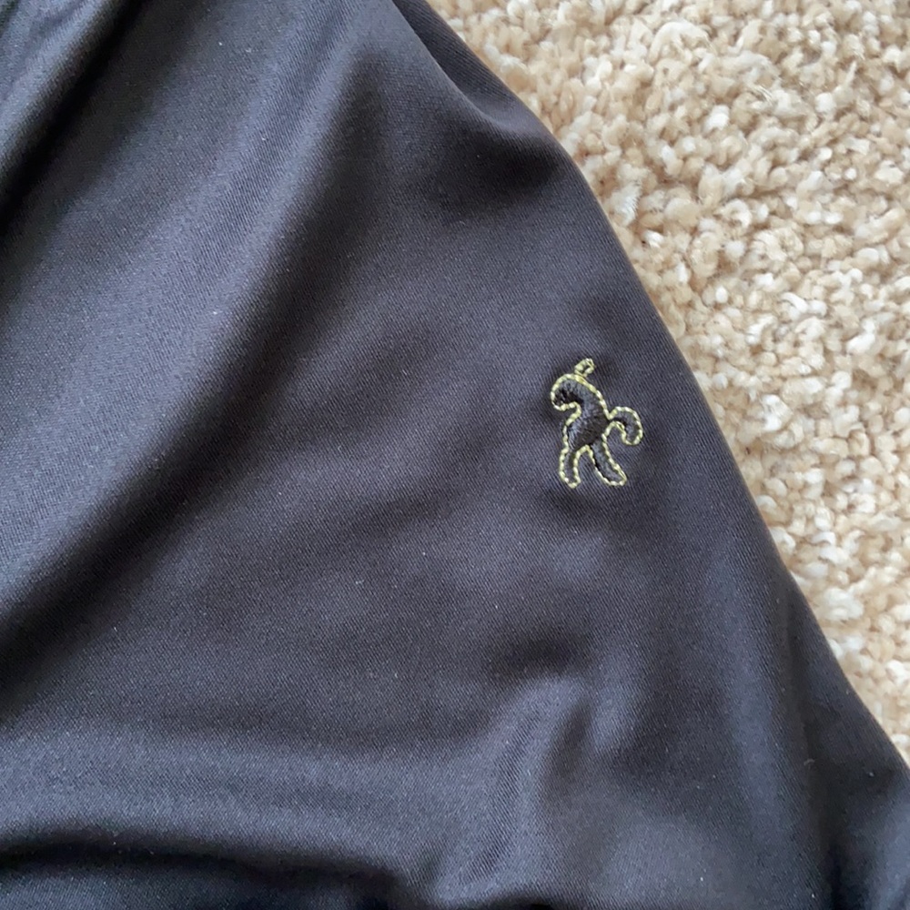 GREEN LAMB 3/4 sleeve Black Top - Picture 7 of 9